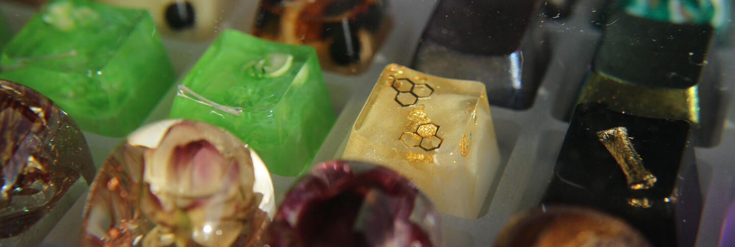 Dapper Cat Dice logo